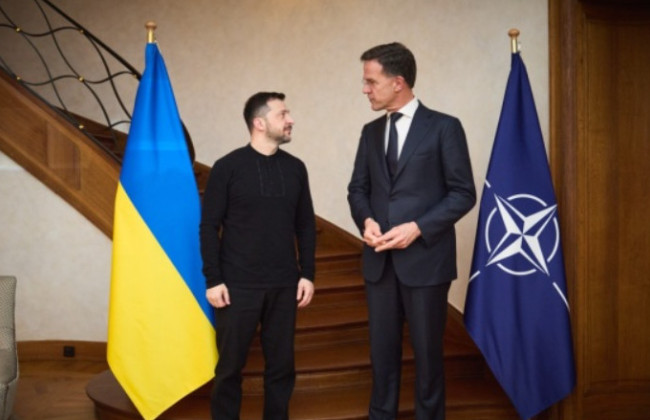 Зеленский в разговоре с Рютте заявил о необходимости ускорить работу над гарантиями безопасности Украины