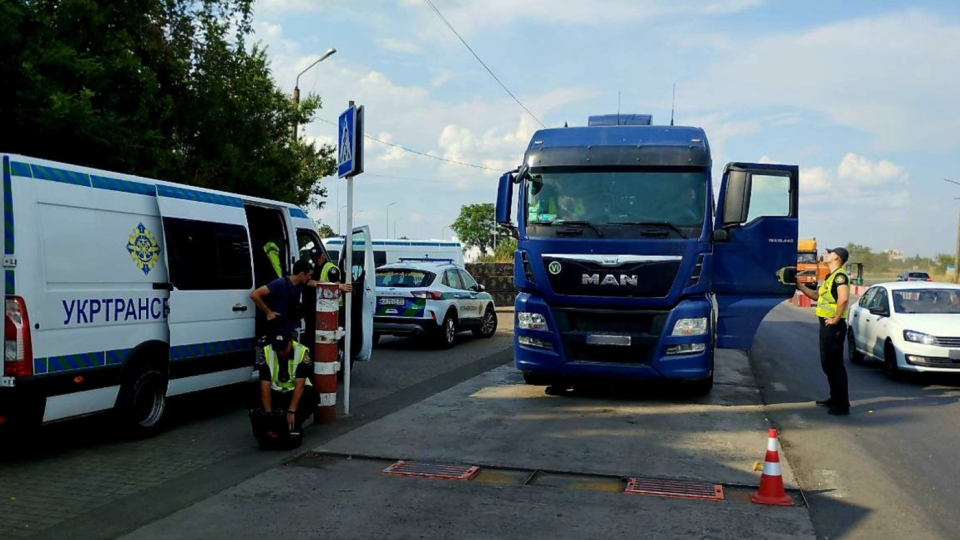 Кабмін вніс зміни до Порядку фіксації адмінправопорушень у сфері безпеки на автомобільному транспорті в автоматичному режимі
