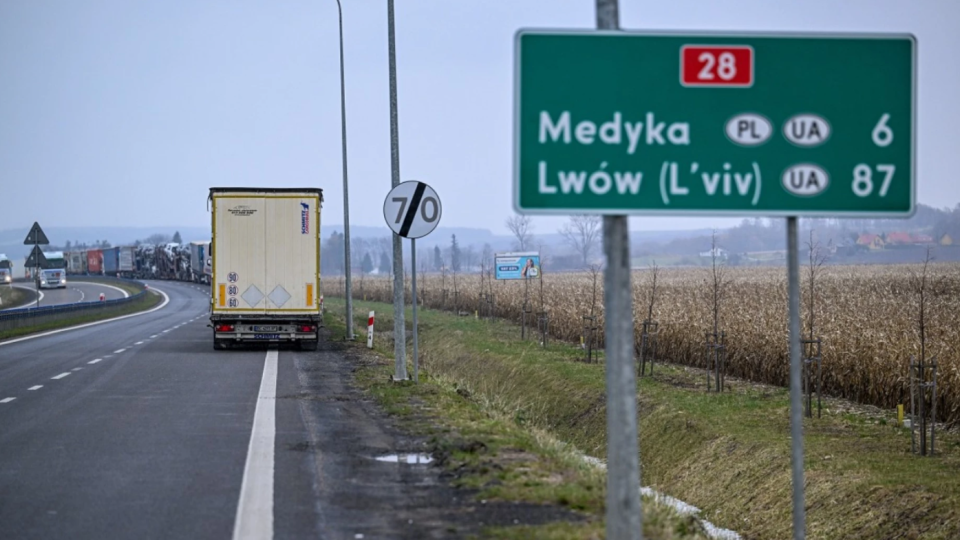 Польские митингующие заблокировали пункт пропуска «Медика-Шегини» — ГПСУ