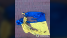 У Кропивницькому чоловік зірвав державний прапор і топтав його ногами