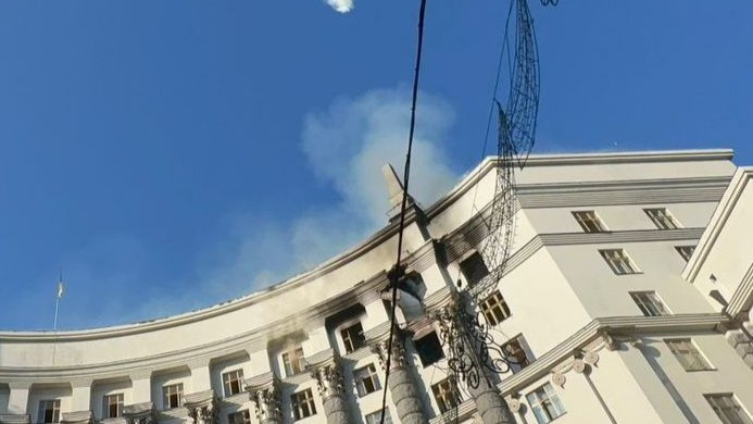 Юлія Свириденко показала, як виглядає будівля Уряду після російської атаки – фото