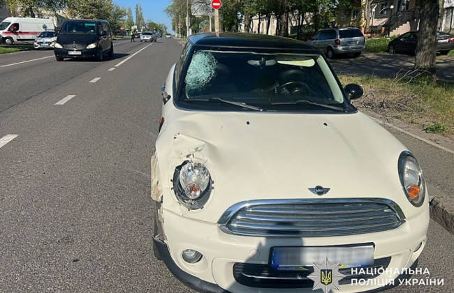 В Николаеве наказали женщину, которая на пешеходном переходе совершила наезд на пенсионерку