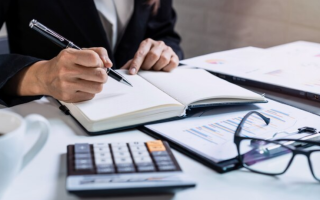 Налоговая объяснила, имеет ли право ФЛП быть одновременно наемным работником