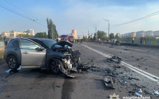 В Киеве произошло смертельное ДТП на Харьковском шоссе: двое погибших, фото и видео