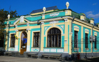 В Киеве суд вернул в коммунальную собственность особняк Апштейна