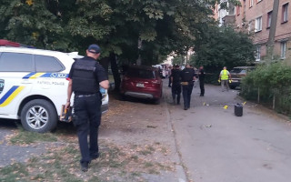 В Хмельницком мужчина взорвал гранату посреди двора