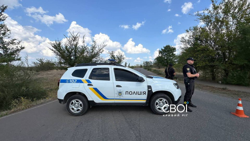В Кривом Роге полицейский застрелился из табельного оружия возле кладбища – СМИ