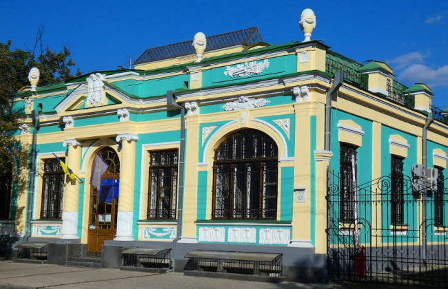 В Киеве суд вернул в коммунальную собственность особняк Апштейна