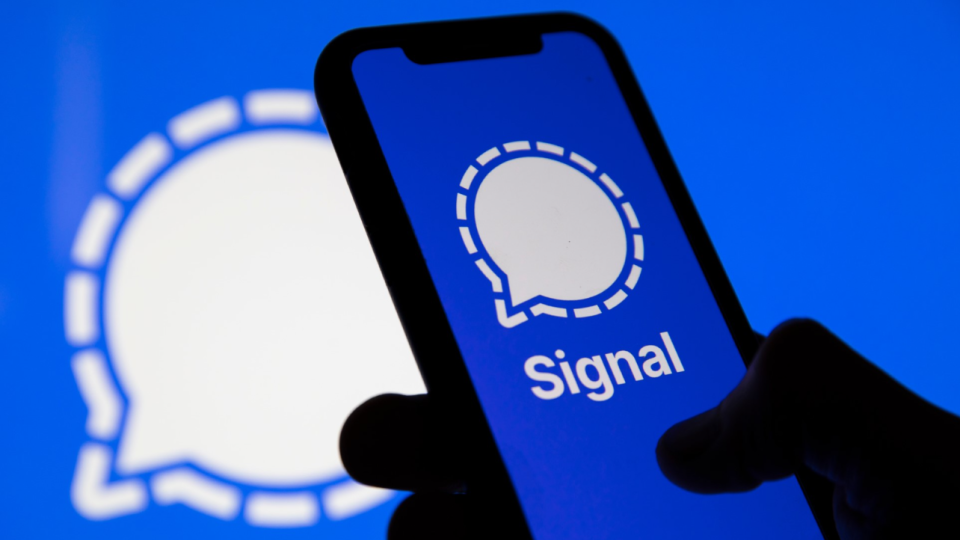 В мессенджере Signal появилась первая платная функция — защищенное хранение данных