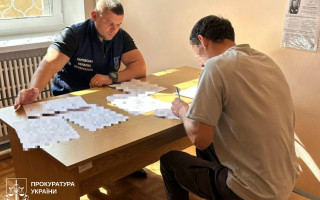 В Харьковской области мужчине объявили подозрение в изнасиловании 15-летней девушки на кладбище