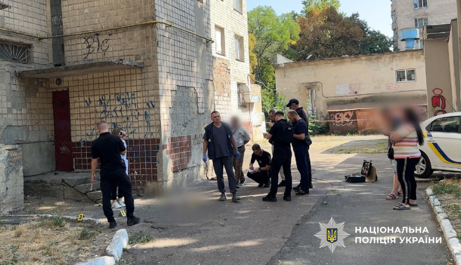 В Одессе задержали женщину, которая выбросила новорожденного ребенка из окна общежития