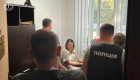На Черкащині викрили «юристку», яка вимагала хабарі з ухилянтів, щоб ТЦК їх не оголошував у розшук