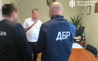 Хабарі передавали у коробках з-під кави — на Львівщині викрили масштабну корупційну схему у системі пробації