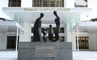 У Сінгапурі чоловік послався в суді на 14 неіснуючих справ, згенерованих ChatGPT