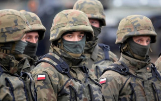 Польша разворачивает 40 тысяч военных на границе с Беларусью и Россией