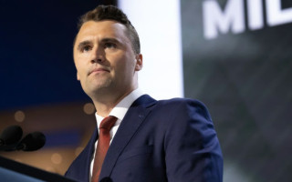 В США стреляли в соратника Трампа Чарли Кирка, он умер от ранения — видео