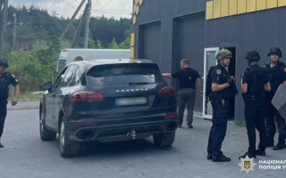 Во Львовской области двух мужчин застрелили в офисе автосервиса — полиция