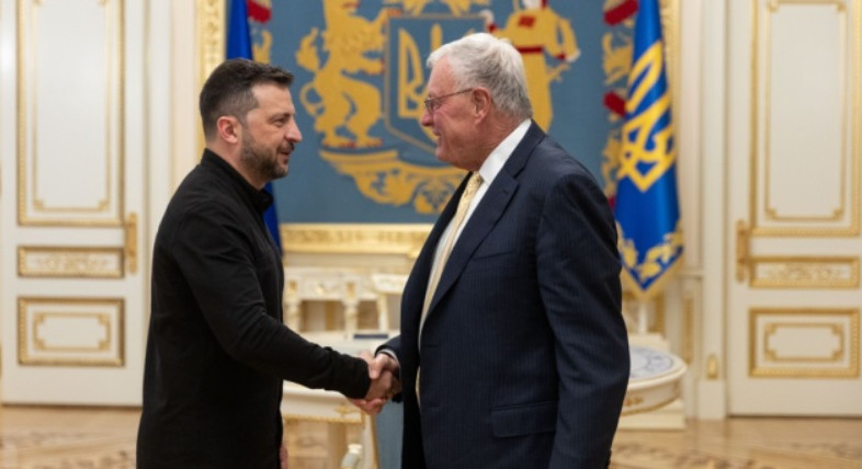 Зеленський жартома порівняв Келлога з ППО і запропонував йому громадянство та квартиру