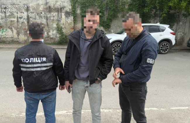 На Львівщині судитимуть керівника громадської організації, який вимагав $10 тисяч за фейкову інвалідність