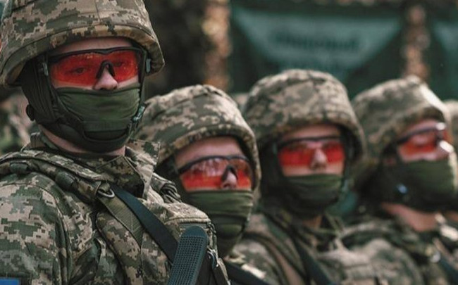 У рамках програми 18-24 вперше військові контракти підписали жінки