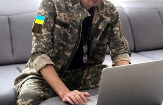 Кабмин разрешил военным проходить ВВК дистанционно за границей – на что обратить внимание