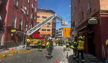 Мощный взрыв газа в Мадриде разрушил жилой дом и бар