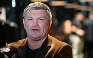 Пішов з життя британський боксер з боксу Ріккі Хаттон