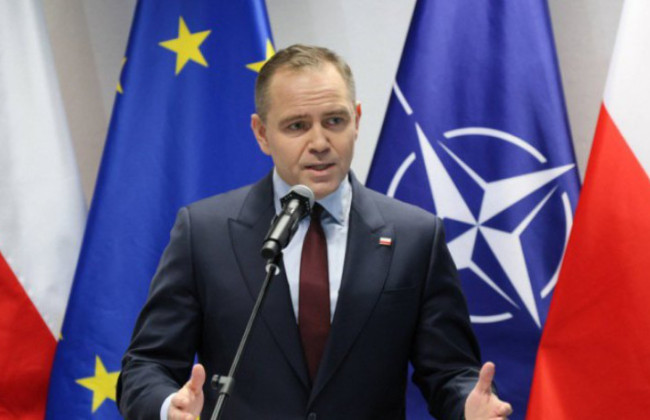 Польша разрешила размещение войск НАТО — президент Навроцкий подписал резолюцию