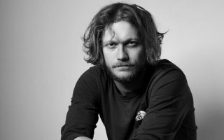 Актер Константин Темляк отказался от «Золотой юлы» на фоне скандала о домашнем насилии