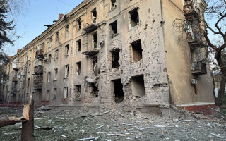 РФ вдарила 3 ФАБами по центру Краматорська — багато постраждалих, фото