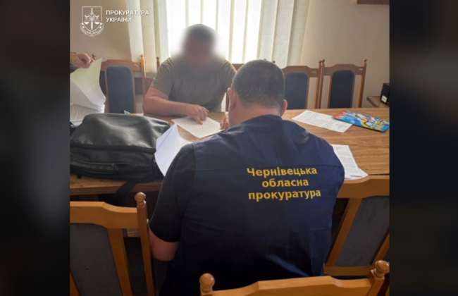 На Буковині заступник голови РДА взяв 500 доларів за обіцянку «вирішити питання» з мобілізацією