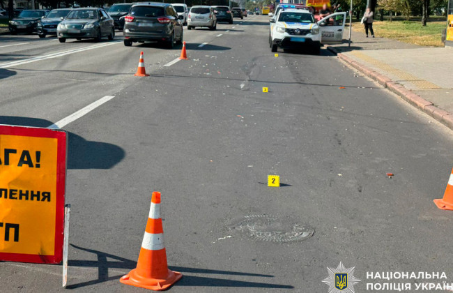 В Киеве водитель в состоянии алкогольного опьянения сбила военнослужащую и скрылась с места ДТП