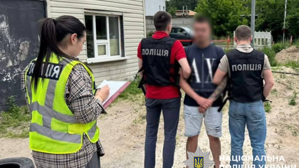 У Києві судитимуть чоловіка, який за $2000 обіцяв «зняти з розшуку» військовозобов’язаного