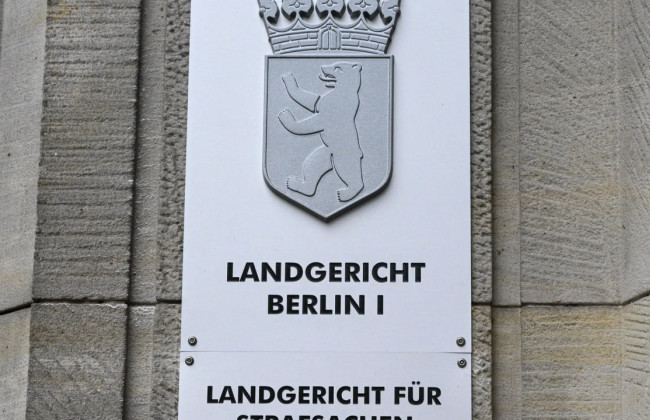 В Берлине двух братьев судили за нападения на прохожих с ножами и битами