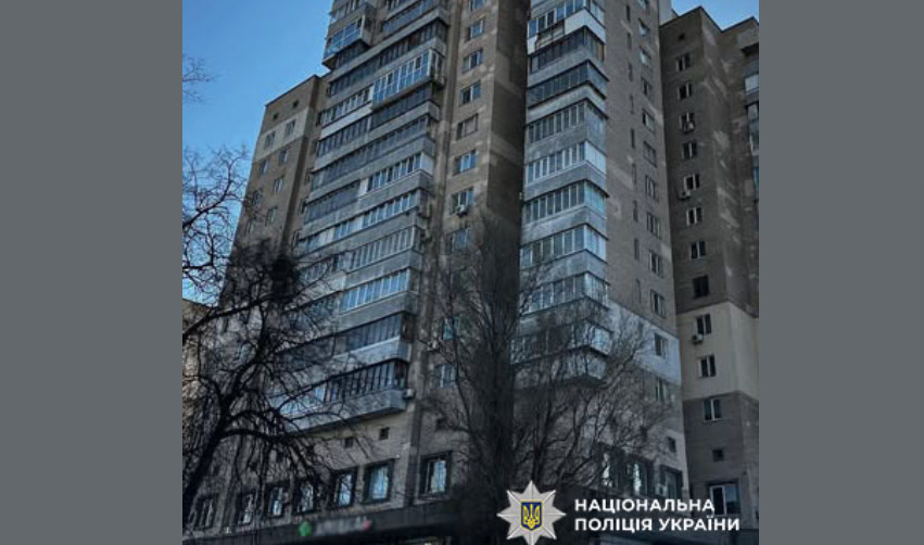 В Киеве двое мужчин задним числом «выдали замуж» умершую женщину, чтобы получить ее квартиру