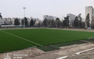 У Києві з підрядника можуть стягнути 3 млн гривень за неякісний ремонт спортивного майданчика