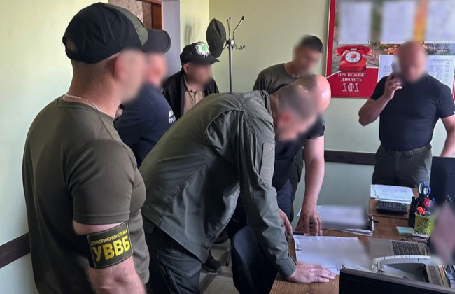 На Волыни будут судить пограничника и его сообщников за незаконную вырубку леса