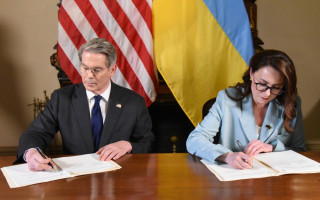 США зробили перший внесок 75 млн доларів на виконання угоди з Україною про корисні копалини
