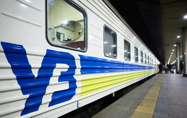 Враг ударил по железнодорожной инфраструктуре Полтавщины: задерживается движение ряда поездов