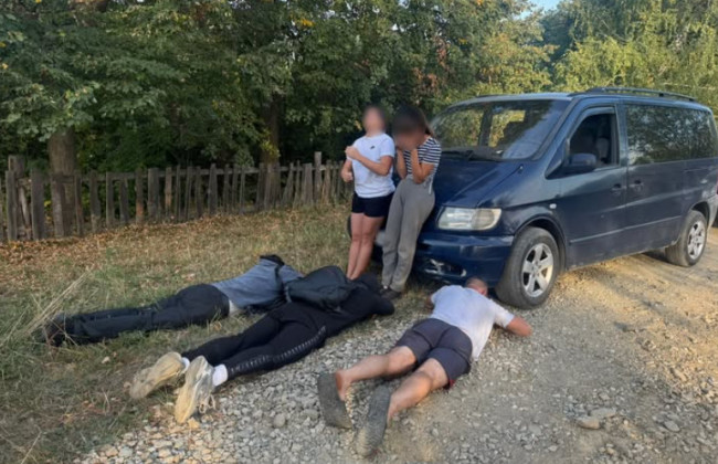 7 тысяч евро за «билет» в Румынию — на Буковине разоблачили схему переправки уклонистов