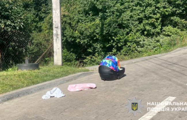Во Львове отец забыл люльку с младенцем на крыше автомобиля и уехал — ему грозит лишение свободы