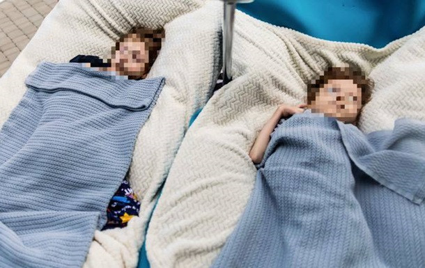 В Донецкой области трое детей после смерти бабушки больше года находились без присмотра — за ними ухаживал 10-летний брат