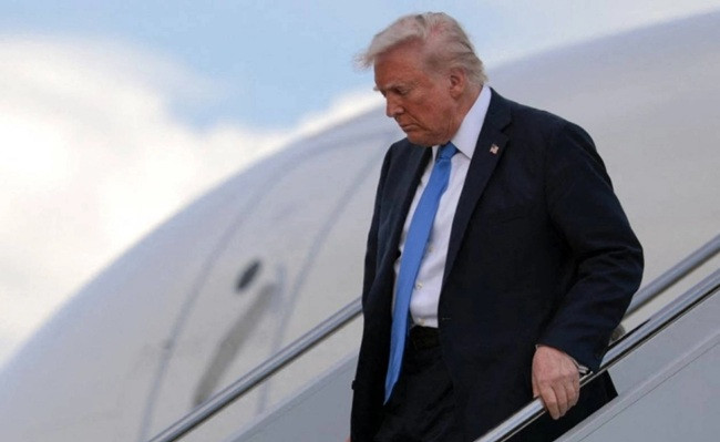 Самолет Трампа чуть не столкнулся с пассажирским рейсом над Нью-Йорком