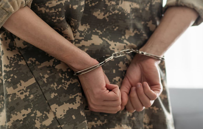 Военнослужащий не захотел служить в ТЦК и его отправили за решетку