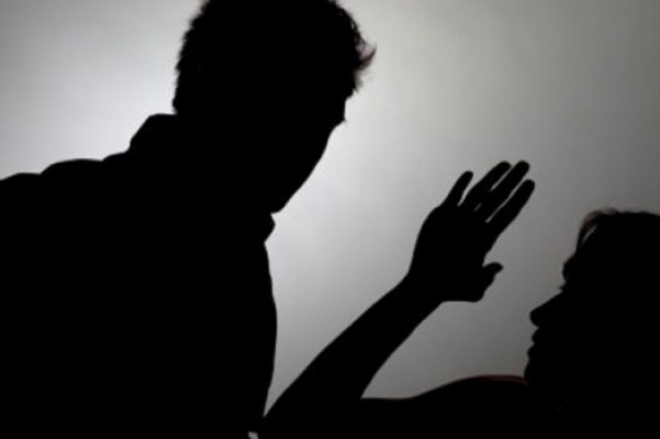 Суд утвердил соглашение о признании виновности в отношении мужчины, избившего свою сожительницу