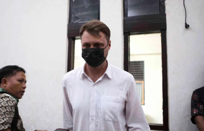 В Индонезии украинца приговорили к пожизненному заключению за нарколабораторию на вилле