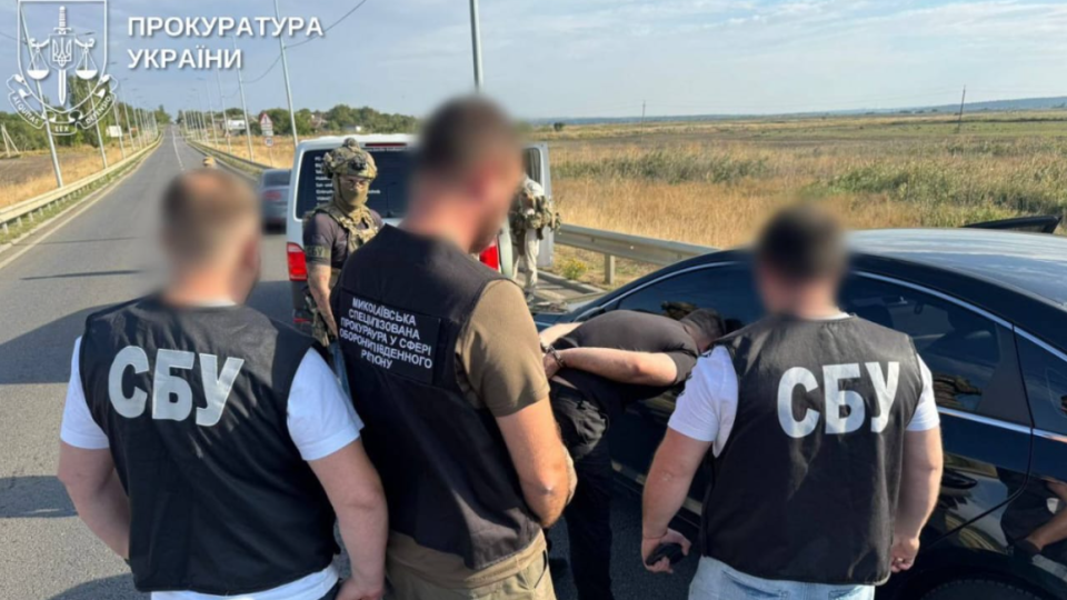 В Николаевской области полицейского поймали на взятке $2000 за «освобождение» от мобилизации