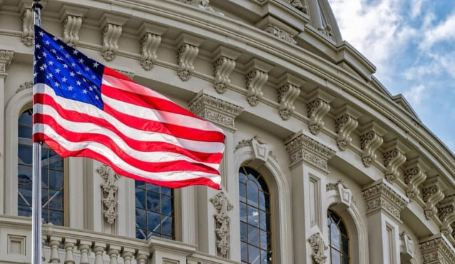 Сенаторы США предлагают ежеквартально передавать Украине замороженные активы России