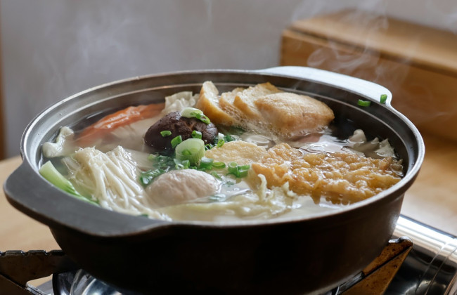 В Китае суд оштрафовал подростков более чем на $300 тысяч за выходку с блюдом в ресторане