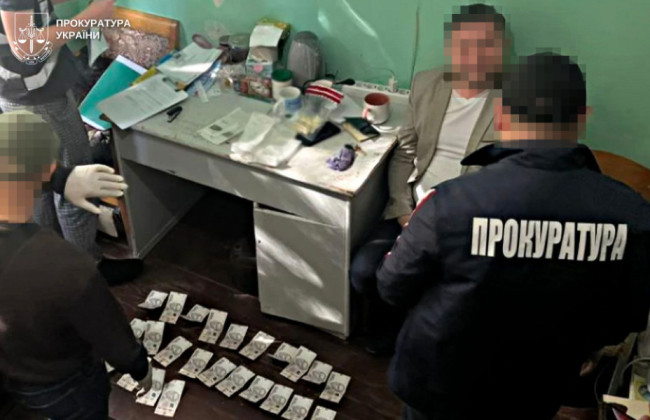 Во Львове преподаватель помог 40 мужчинам избежать мобилизации через поступление в колледж